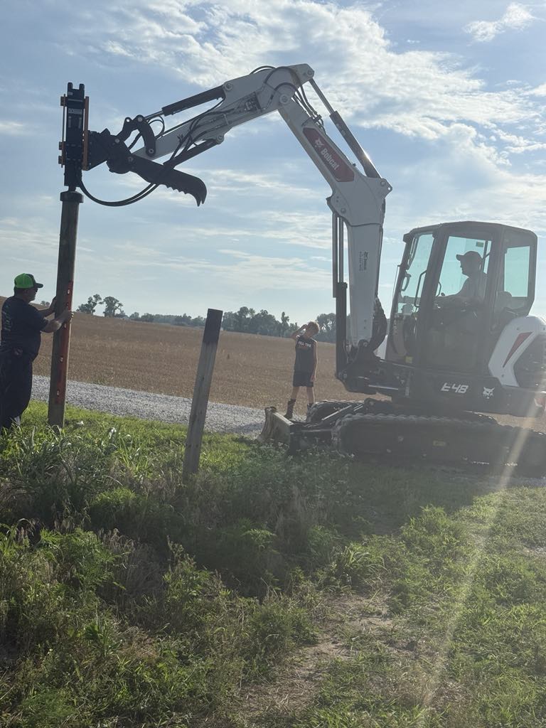 Stephens Fence and Land Fence pole install